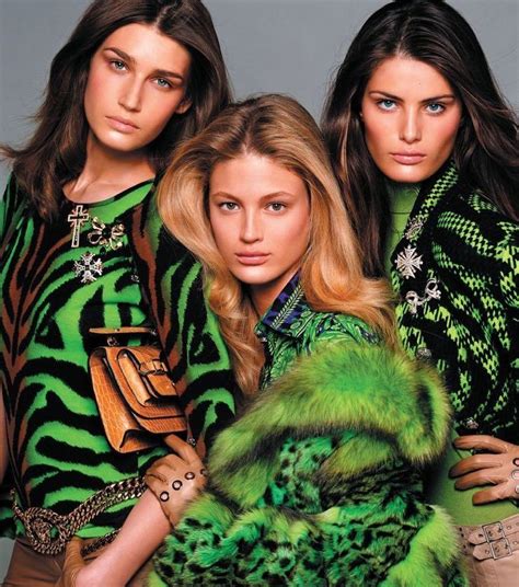 Versace F/W 2004.05 by Steven Meisel 